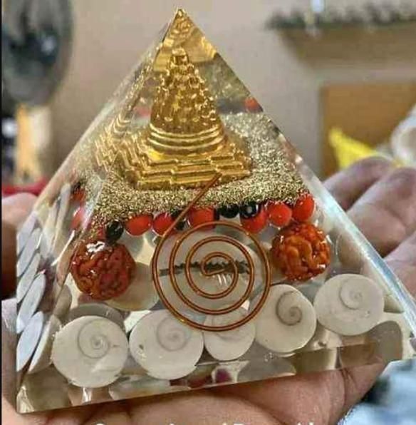 Crystal Gomati Chakra Laxmi Pyramid
